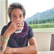 Profesora de bellas artes de todos lo niveles, imparto clases tanto de taller como teoricas, de forma online y presencial !